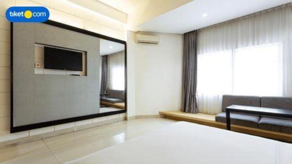 Buana Lestari Hotel Balikpapan  Buitenkant foto