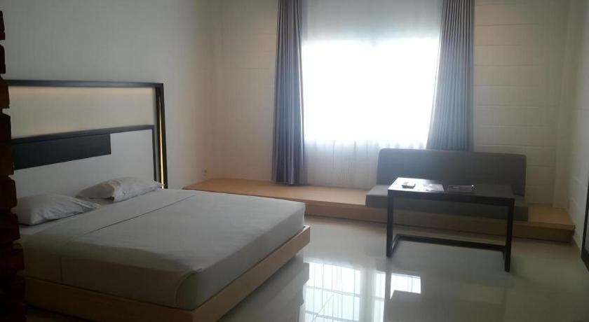 Buana Lestari Hotel Balikpapan  Buitenkant foto