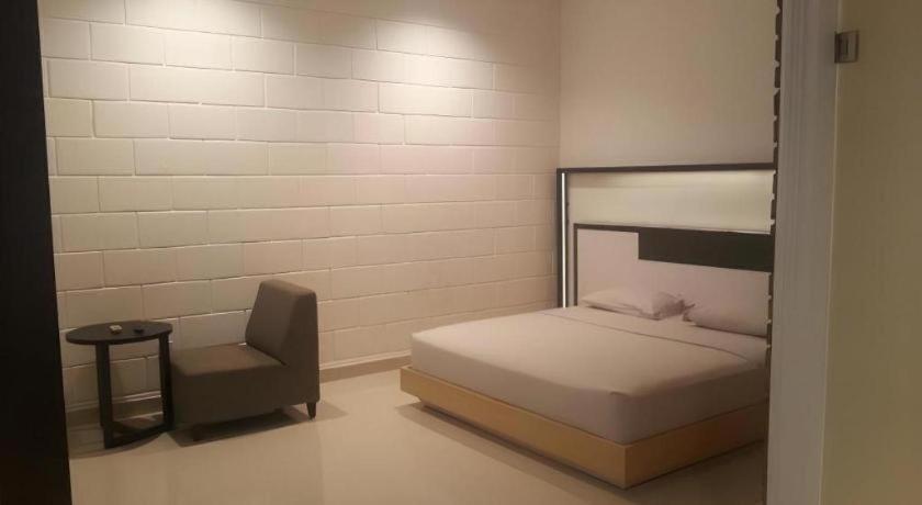 Buana Lestari Hotel Balikpapan  Buitenkant foto